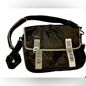 TIMBUK 2 messenger bag/computer bag NWT